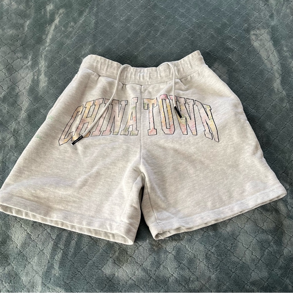 Chinatown Market Mens Large Grey Heather Arch Logo Fleece Sweat Shorts 144